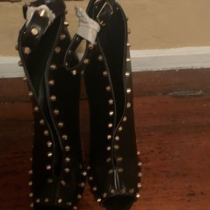 Size 8 studded black booties